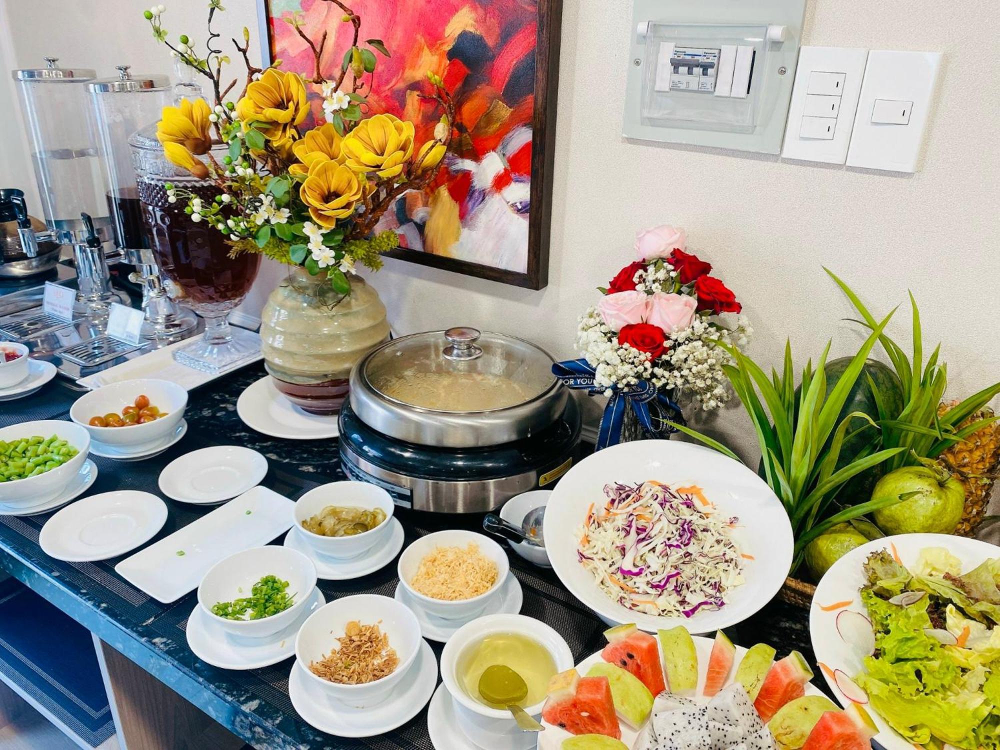 Hera Luxury Hotel Ho Chi Minh City Bagian luar foto